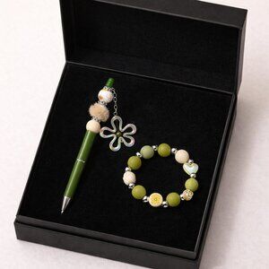 Green Kawaii Gift Set – Beaded Pen & Matching Bracelet + Refill Included